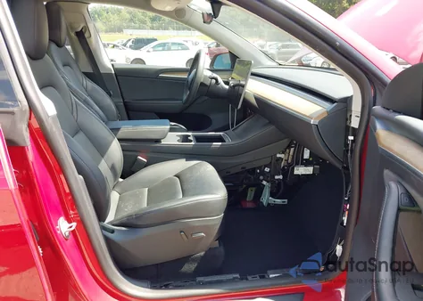 2023 Tesla Model Y Awd/Long Range Dual Motor All-Wheel Drive z USA, uszkodzony, nr VIN 7SAYGDEE6PA044624